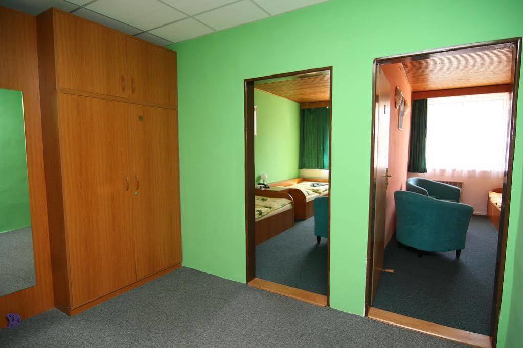 Hotel Gol Garni Оломоуц Экстерьер фото